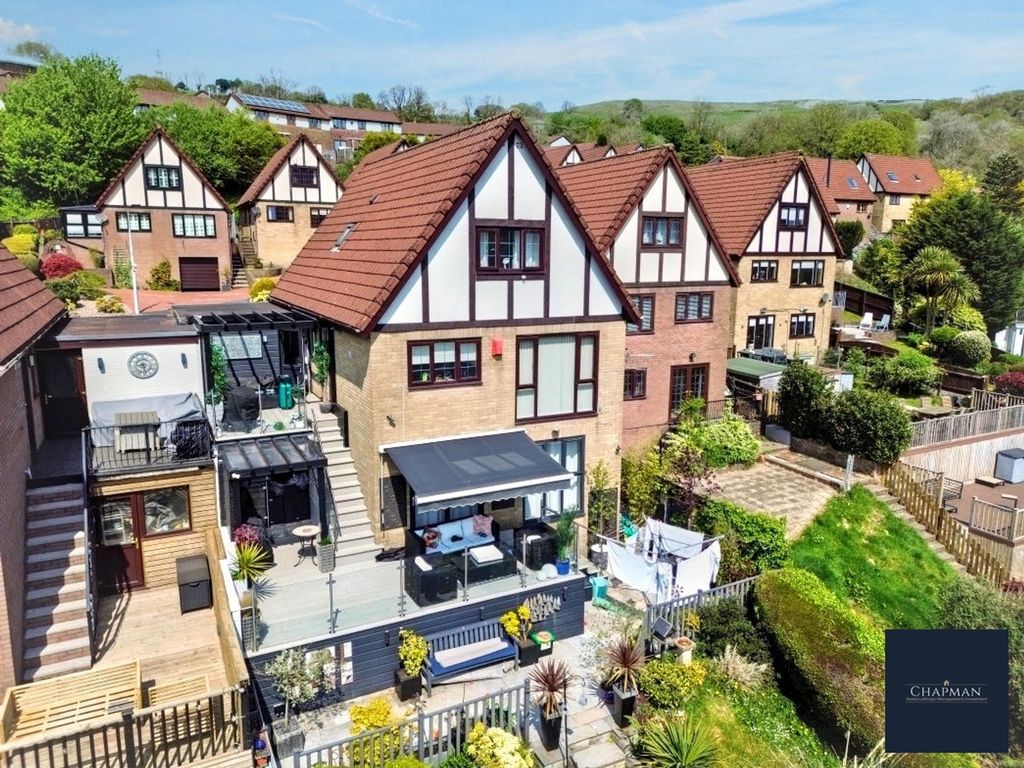 Property photo 1 of 48