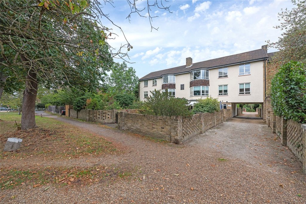 Property photo 1 of 11 Picture No. 02
