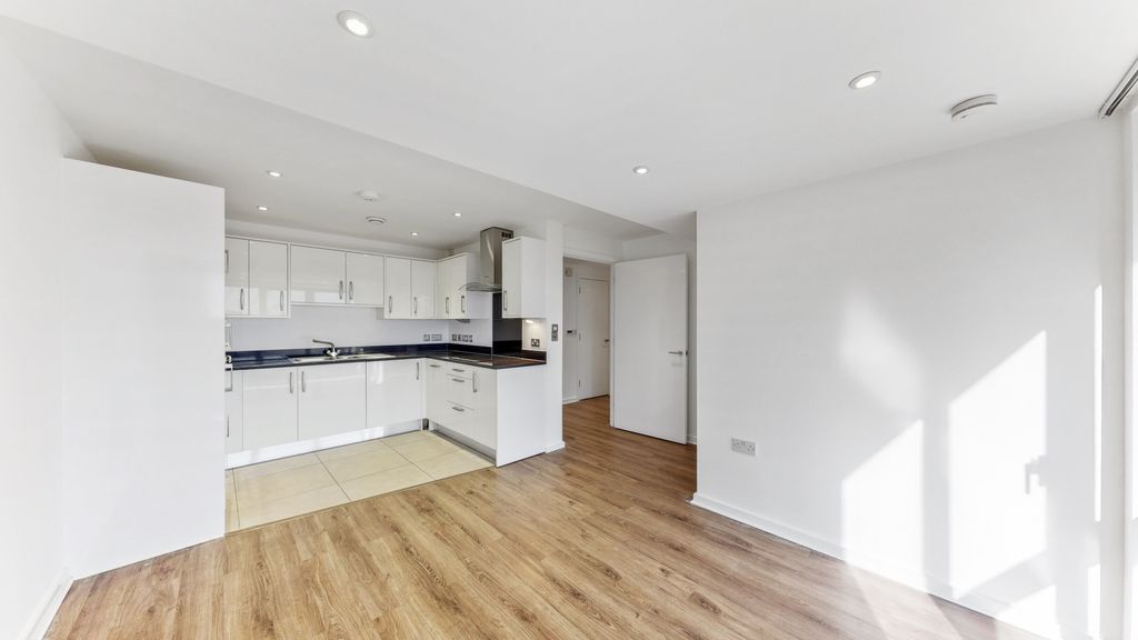 Property photo 3 of 9