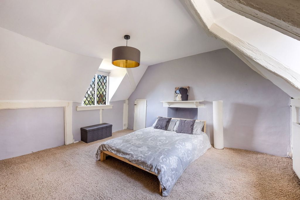Additional image 11 of 3 bed end terrace house for saleEast Grinstead Road, Lingfield RH7