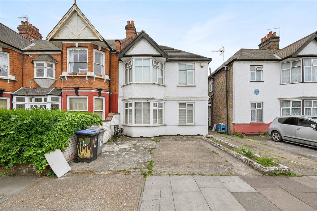 Property photo 1 of 15