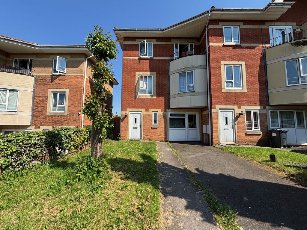 Property photo 1 of 6