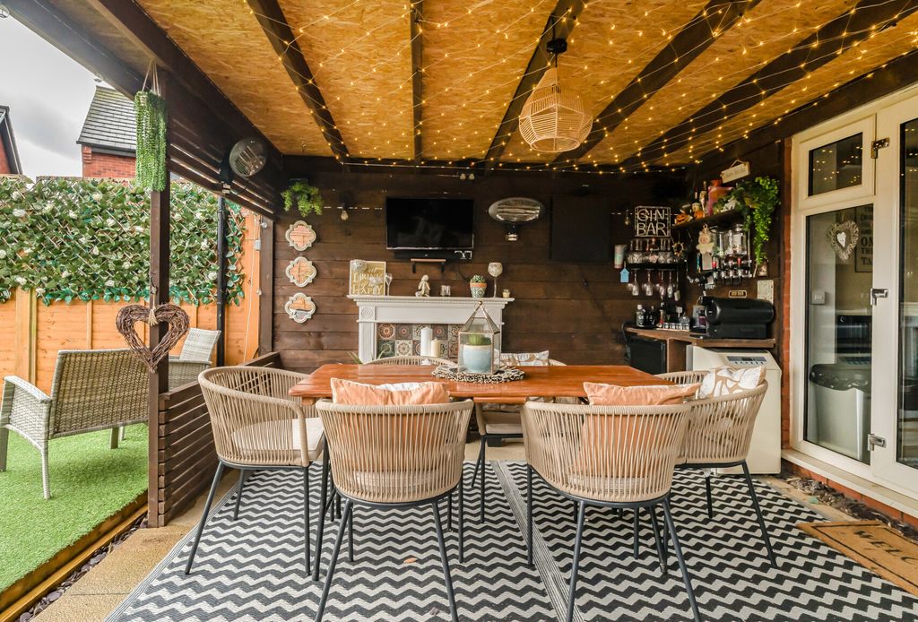 Property photo 3 of 12 1402884-4-69737F0...