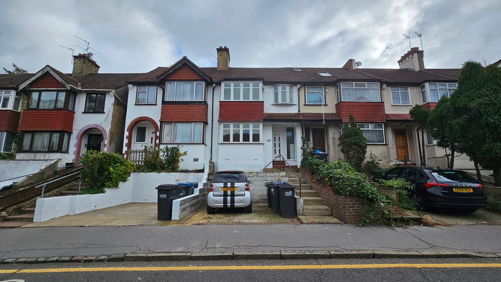 Property photo 2 of 12