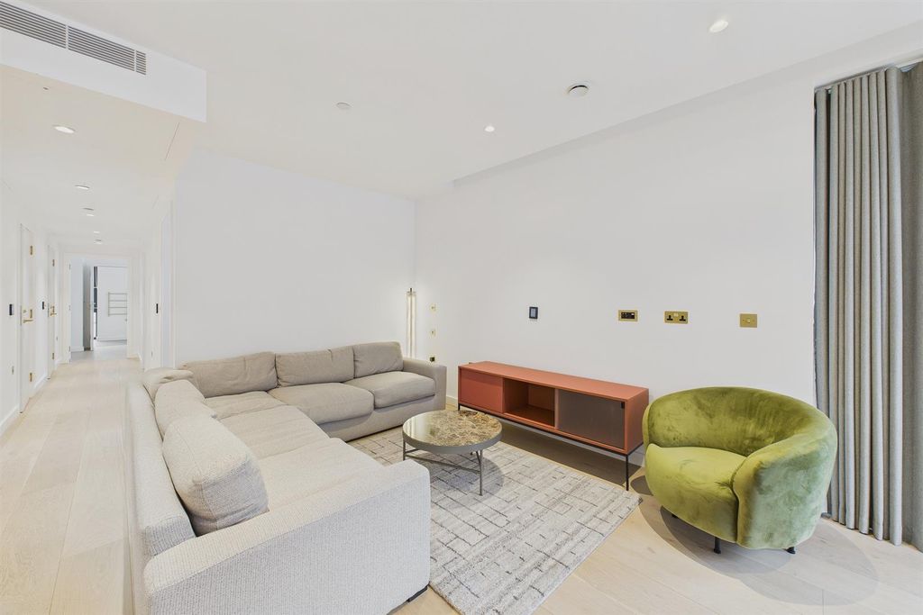 Property photo 1 of 25 Cam02700G0-Pr0378-Still012.Jpg