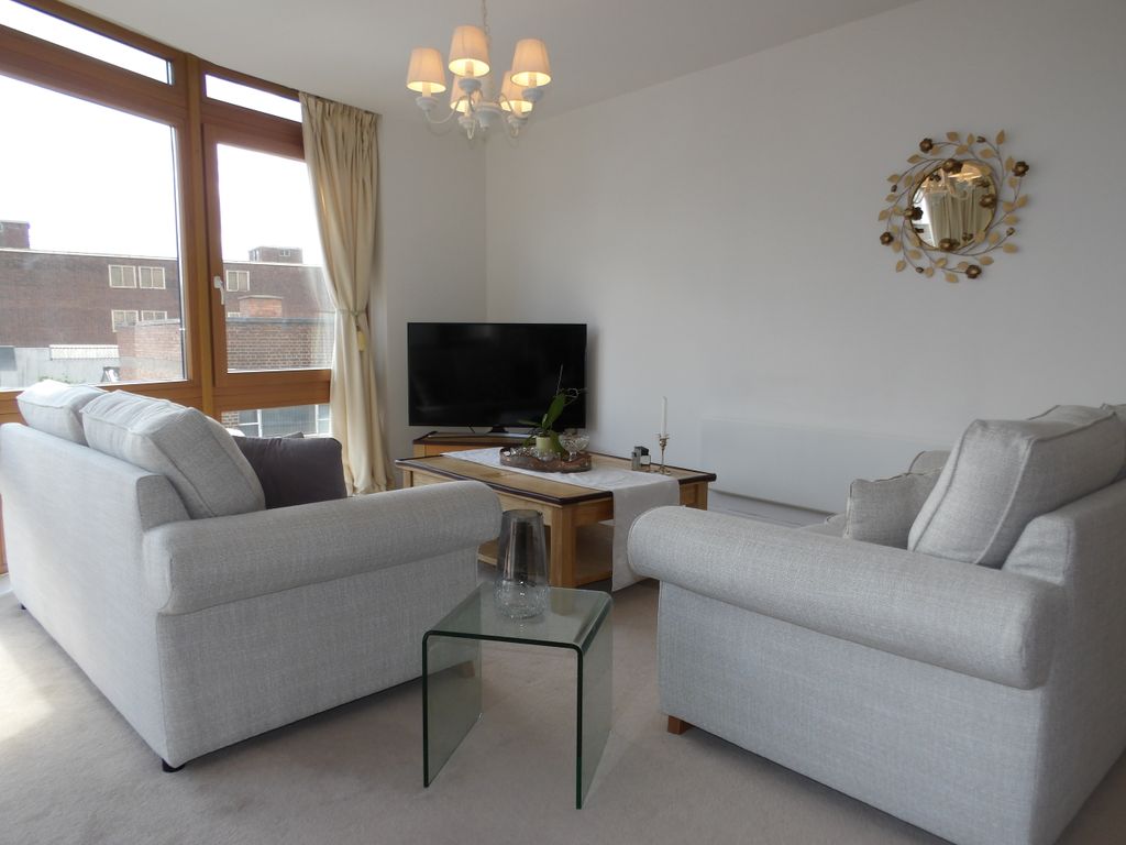 Property photo 2 of 10 Living Area