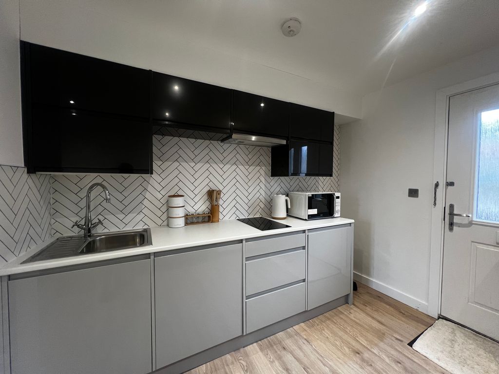 Property photo 1 of 5 Kitchen