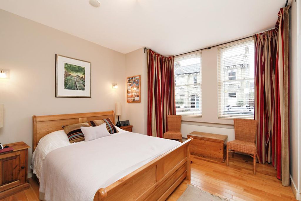 Property photo 2 of 9 Bedroom 2