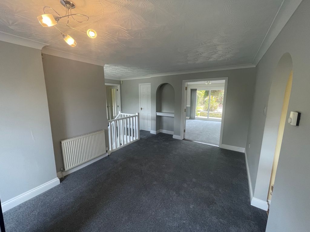 Property photo 3 of 21