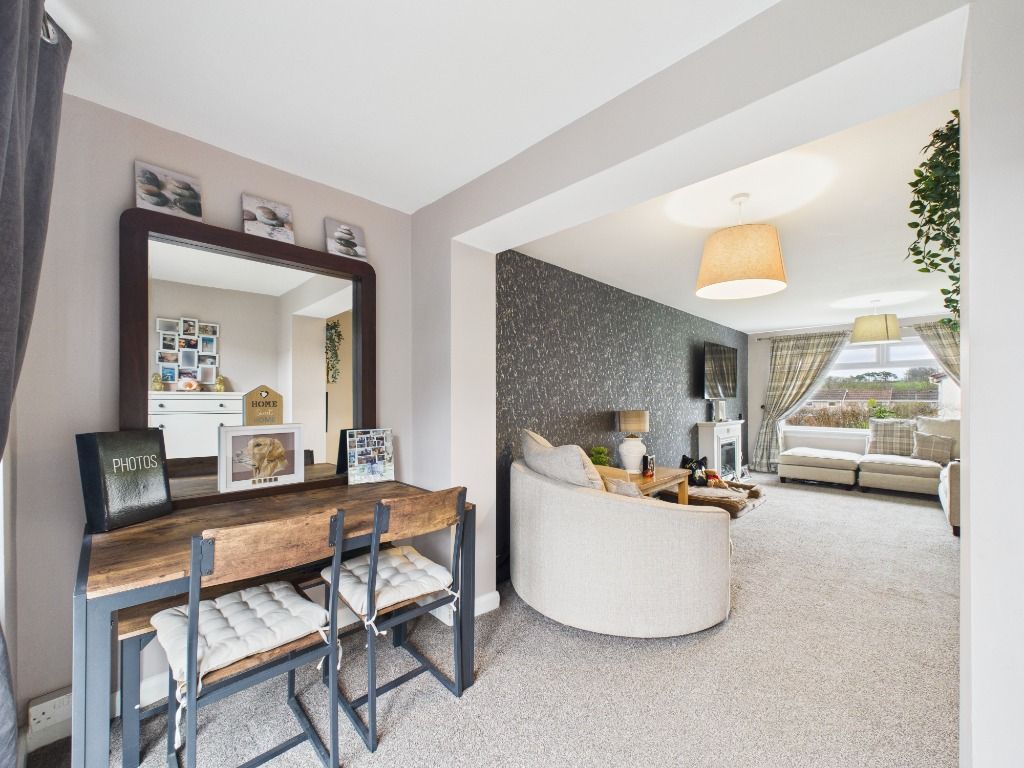 Property photo 3 of 26