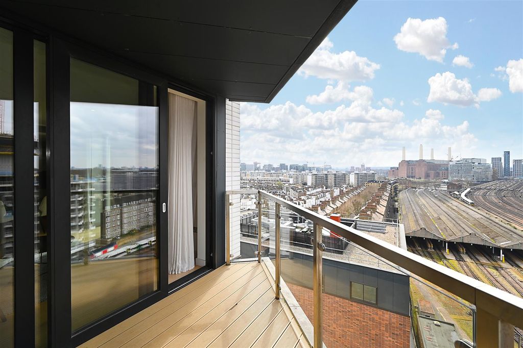 Property photo 3 of 11 41-Ebury-Apartments (6).Jpg