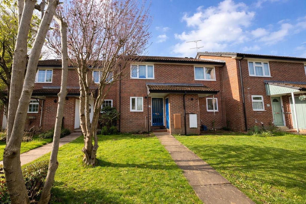 Property photo 1 of 9 Front