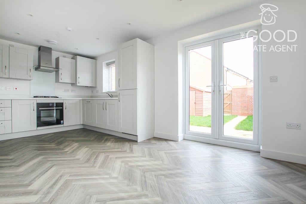 Property photo 3 of 21