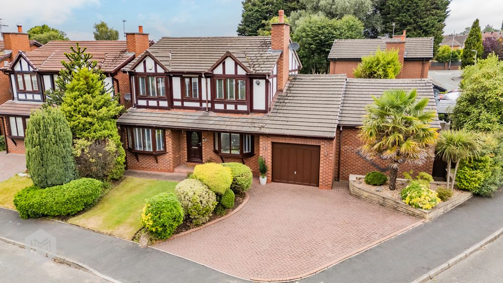 Property photo 1 of 39 Picture No. 35