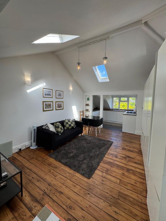 Property photo 2 of 36