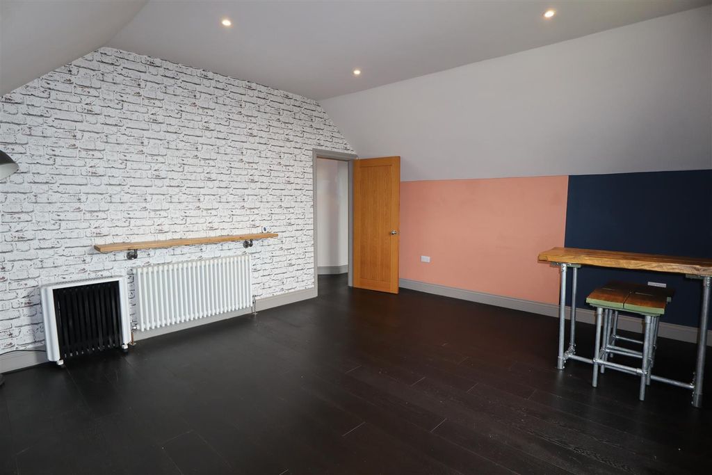Property photo 3 of 8 Living Room