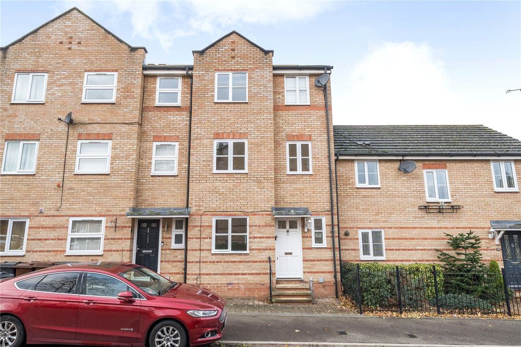 Property photo 1 of 19 Front