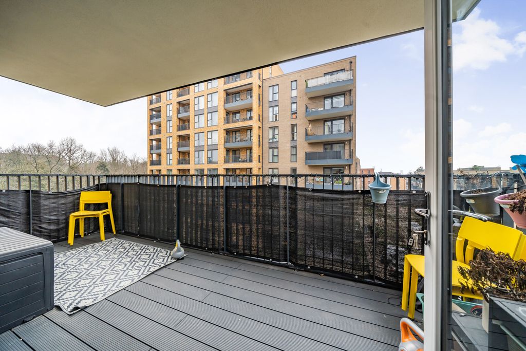Property photo 3 of 17 Balcony