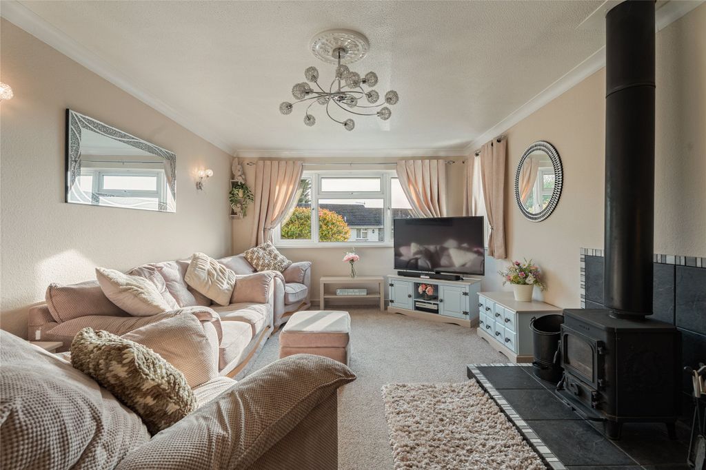 Property photo 3 of 27 3 - Picture No. 06