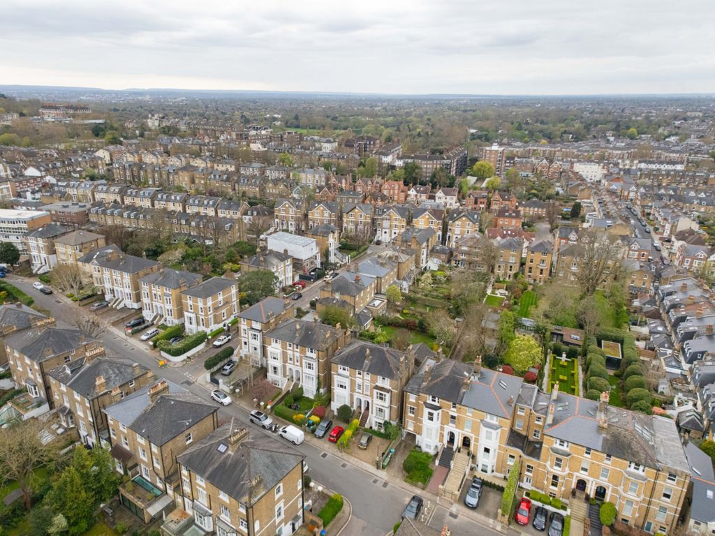 Property photo 3 of 6