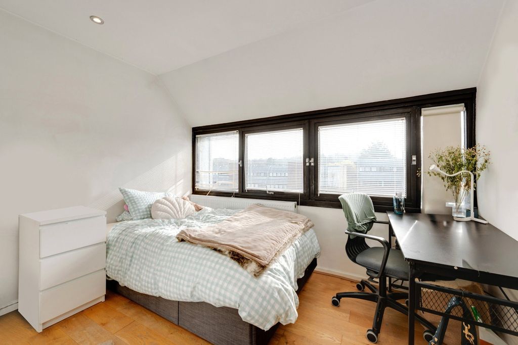 Property photo 3 of 6 Picture No. 04