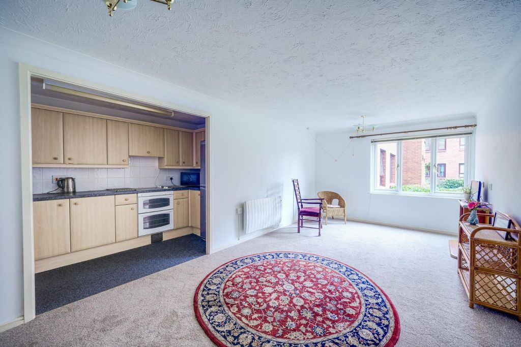 Property photo 2 of 7