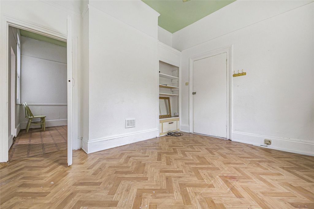 Property photo 3 of 12 Picture No. 04