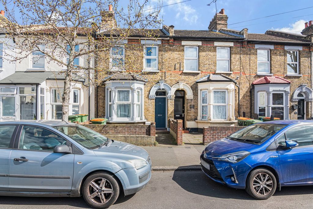 Property photo 1 of 13
