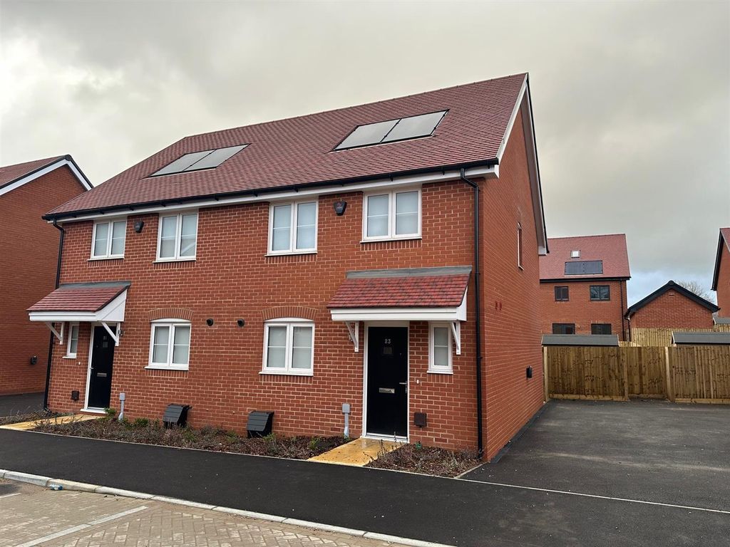 Property photo 1 of 10 23 Hart.Jpg