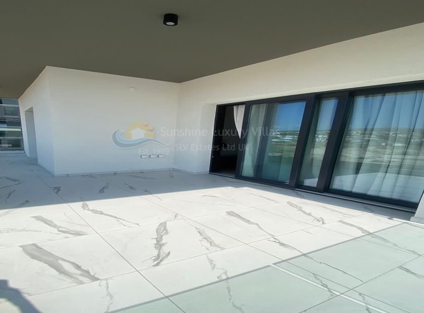 Property photo 3 of 31