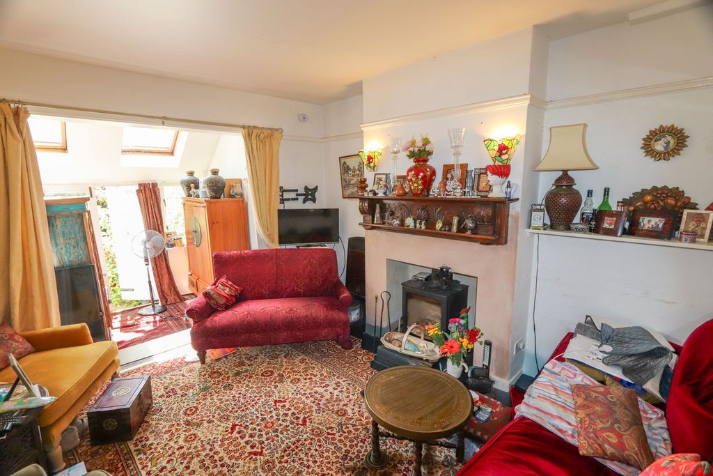 Property photo 3 of 15