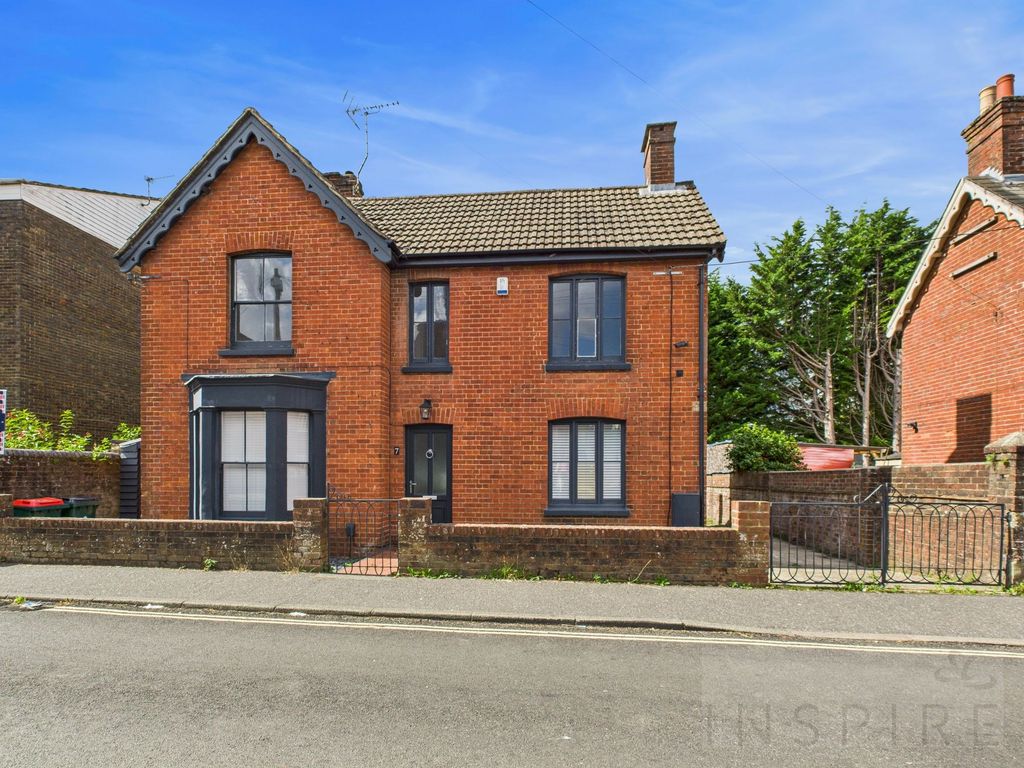 Property photo 3 of 15