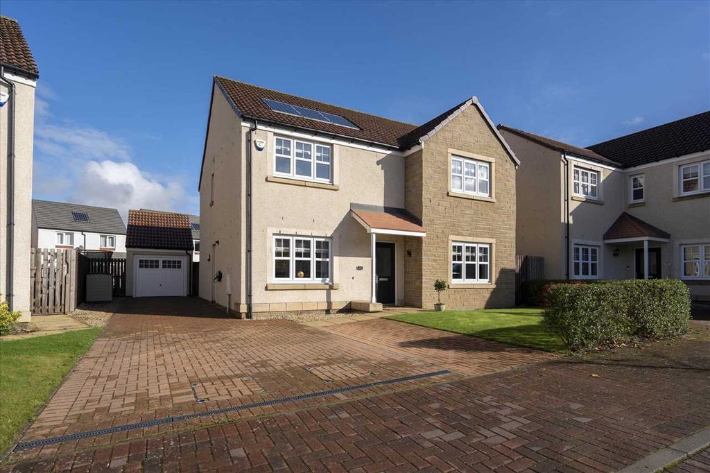 Property photo 1 of 32 Main Picture