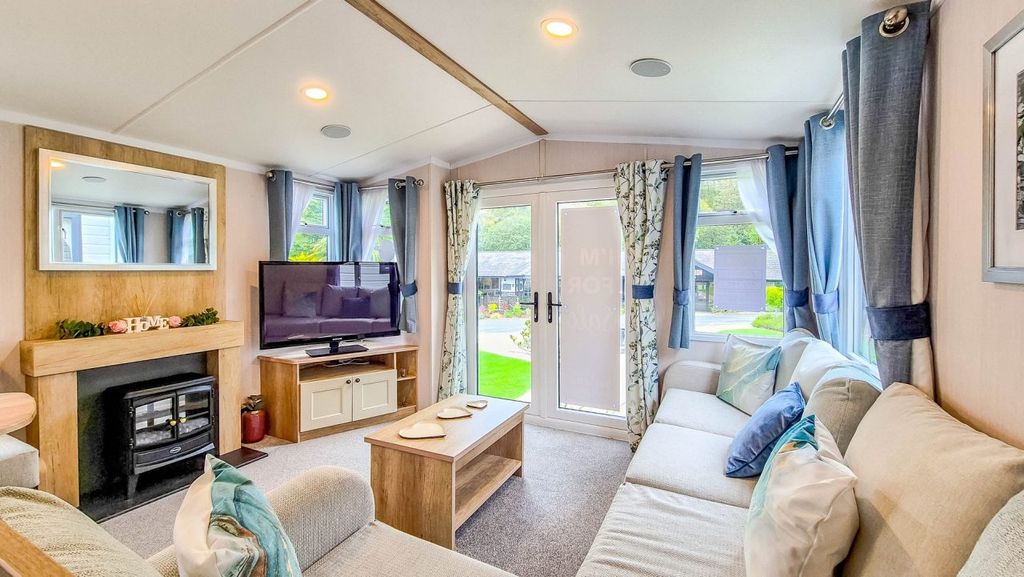 Property photo 1 of 22 Untitled 5