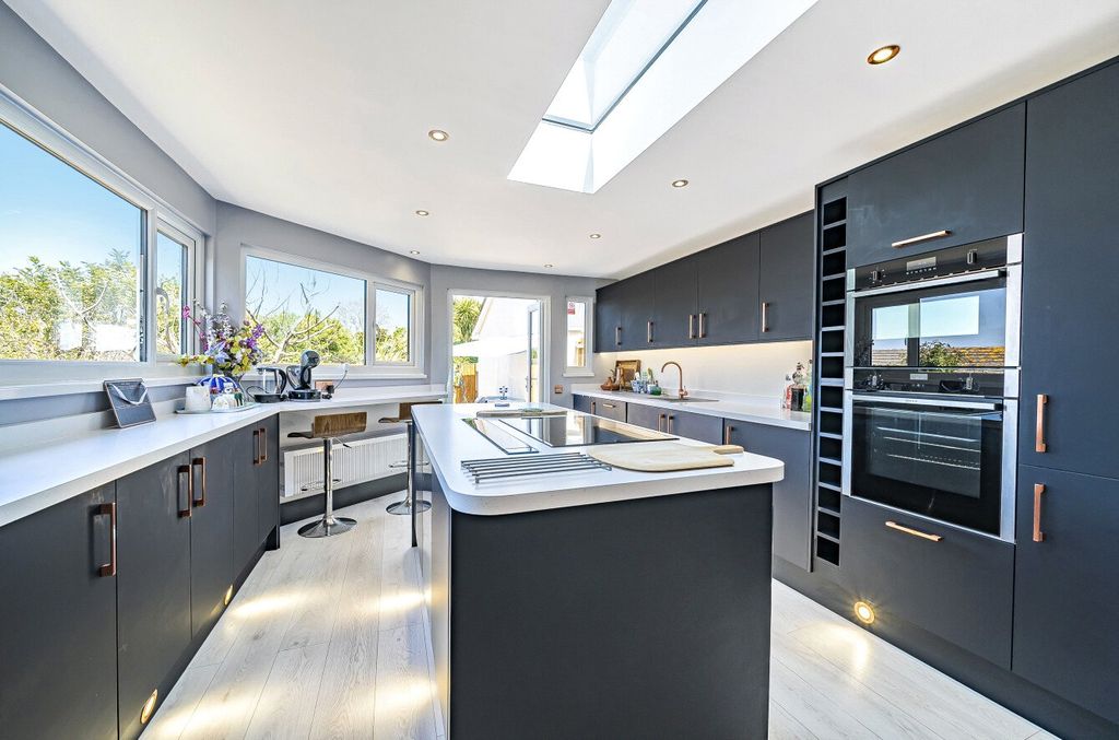 Property photo 2 of 21 1125141 (5).Jpg