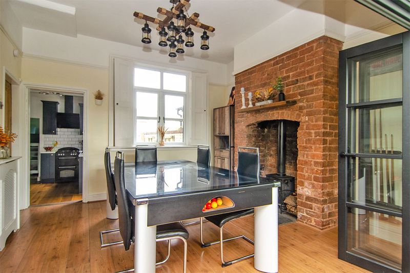 Property photo 3 of 27 Photo 5