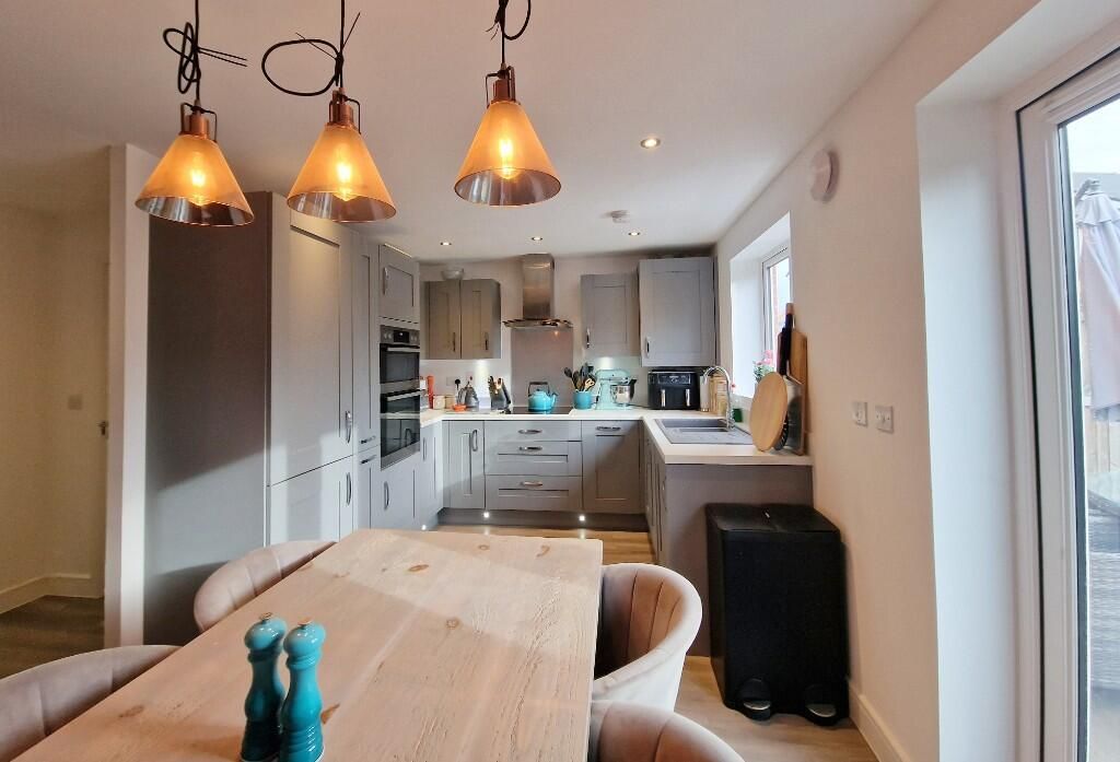 Property photo 2 of 14 212132_Burres0068_Img_01_0000.Jpeg