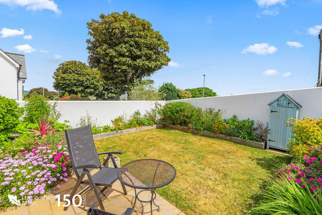 Property photo 3 of 16