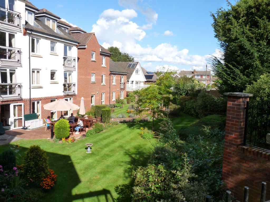 Property photo 2 of 10