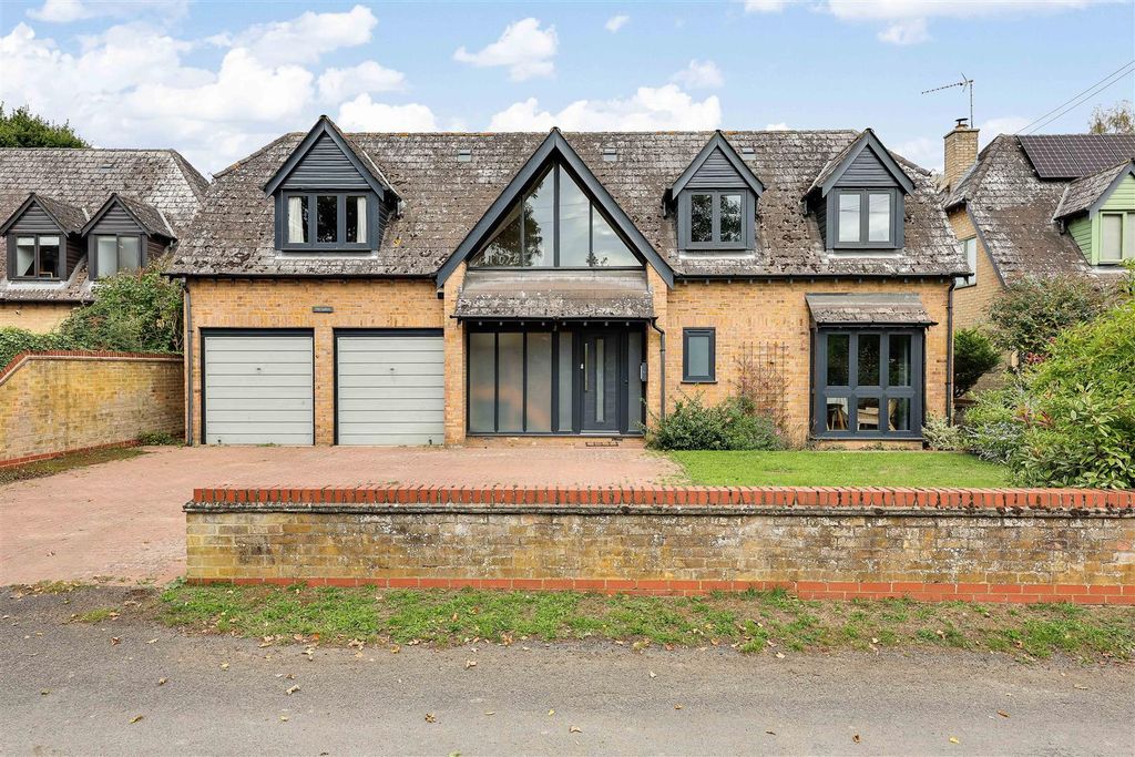 Property photo 1 of 34 Img (42).Jpg