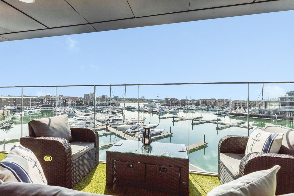 Property photo 1 of 33 Pbox-Img.Jpeg