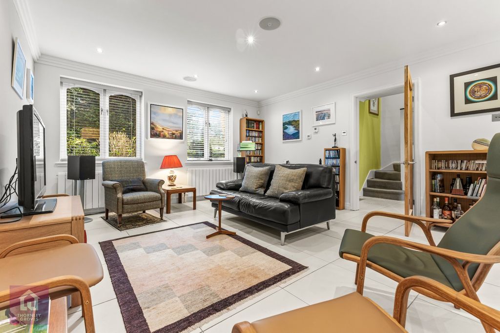 Property photo 3 of 29 Picture 3