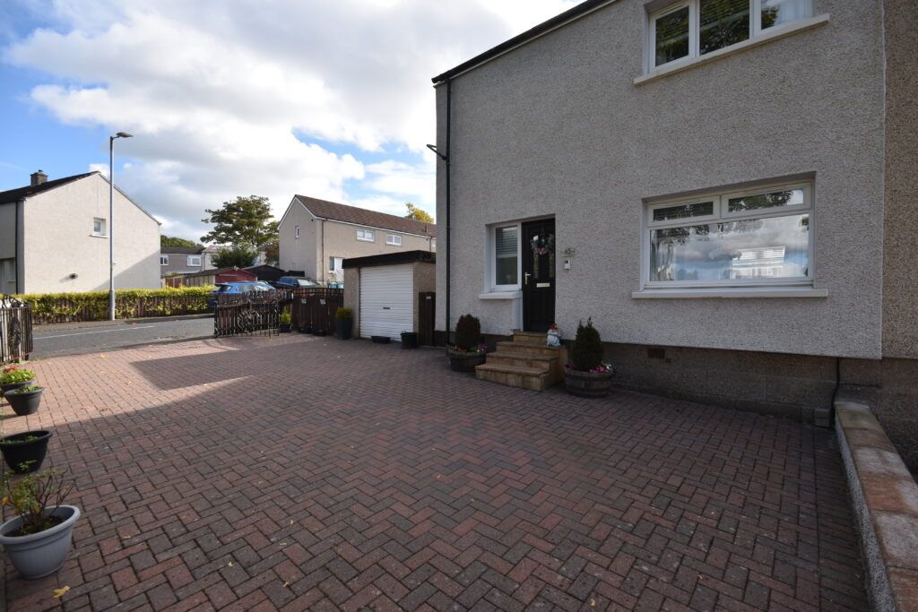 Property photo 1 of 29