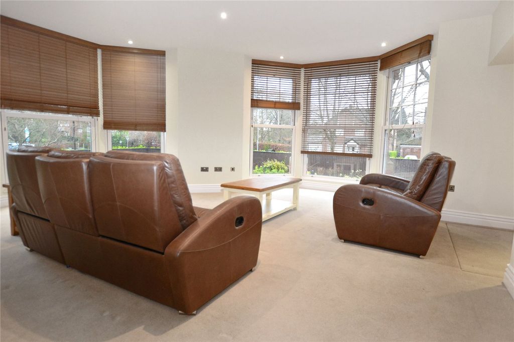 Property photo 3 of 11 Picture No. 14