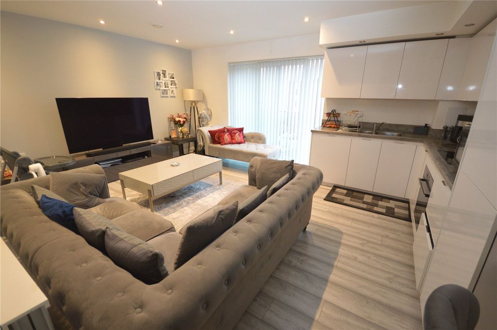 Property photo 2 of 12 Picture No. 03