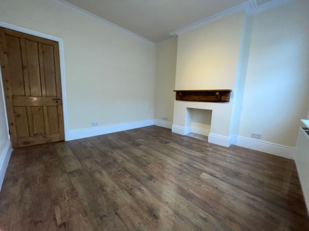 Property photo 2 of 9 1970273