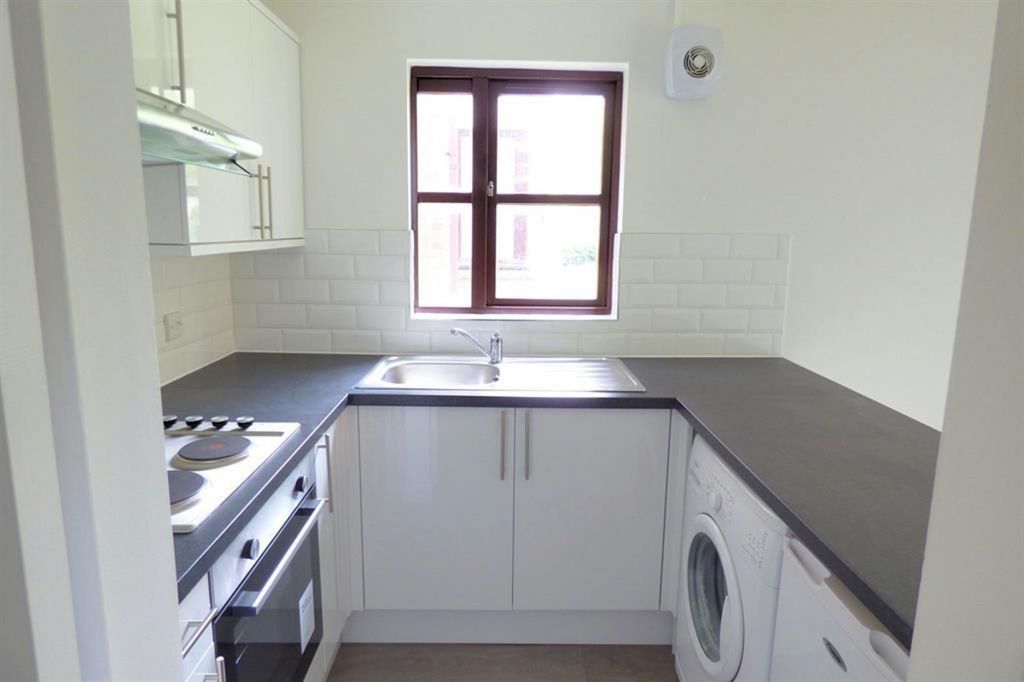 Property photo 3 of 5