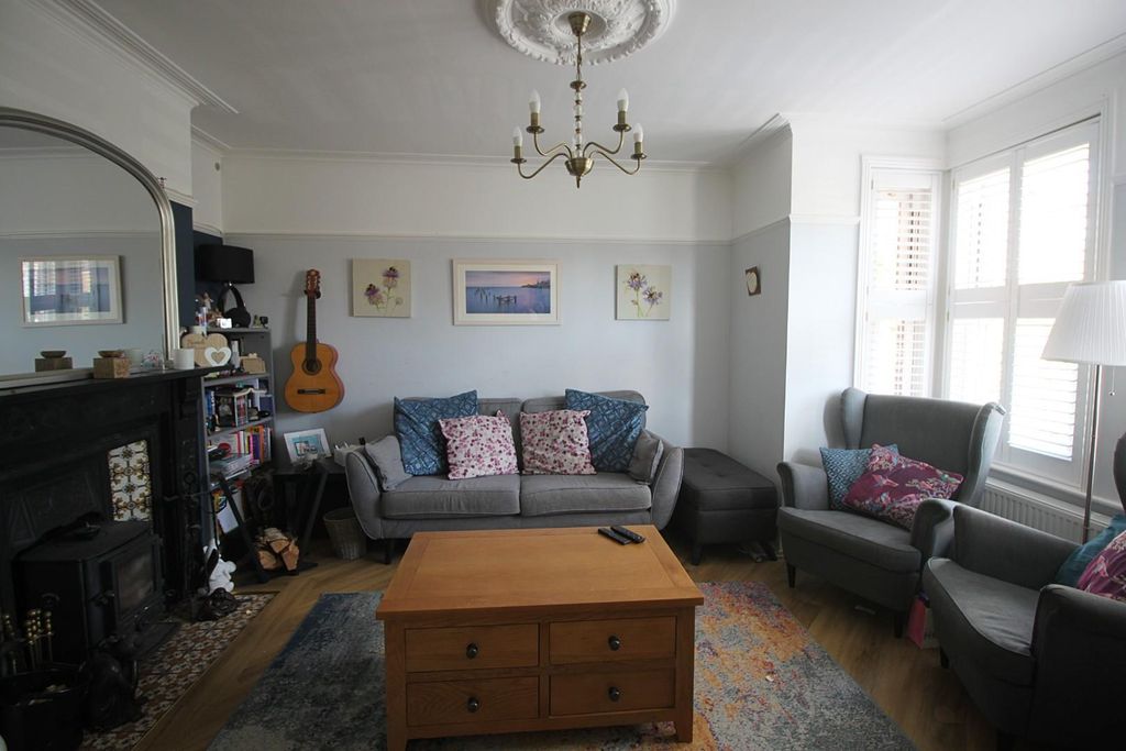 Property photo 3 of 8 Img_8406.Jpg