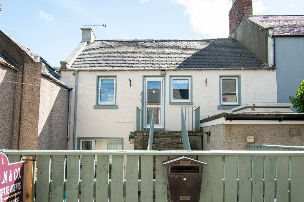 Property photo 3 of 31