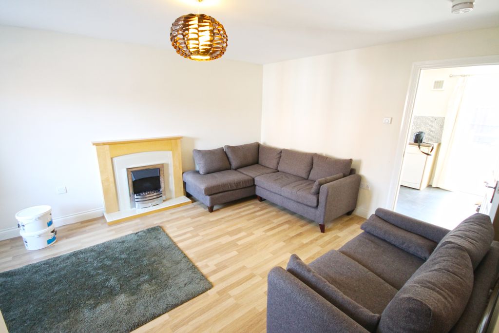 Property photo 2 of 7 Img_1045_2_Original